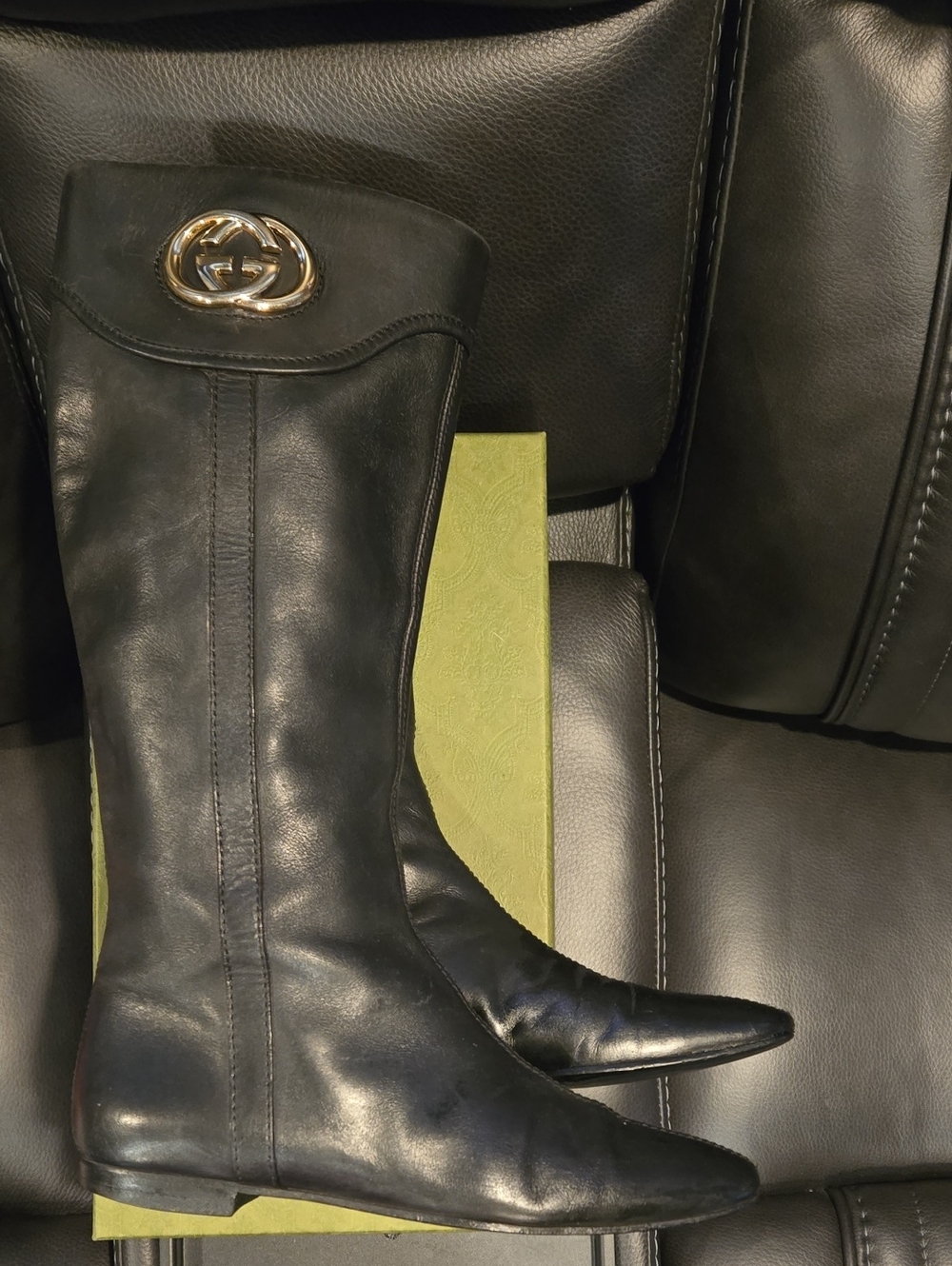 Gucci Black Leather Knee-High Riding Boots with Gold Emblem